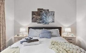 3Br Home 4Mins Drive To Sovereign Hill & Lake Wendouree With Free Parking